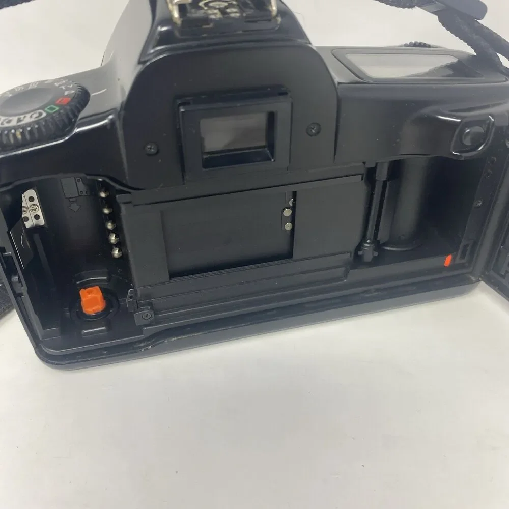 Lot Of 2 Cameras Minolta Maxxum 400si & Canon Eos Rebel 35mm For Parts Untested